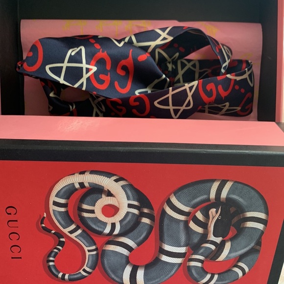 Gucci Ghost headband - Picture 4 of 9